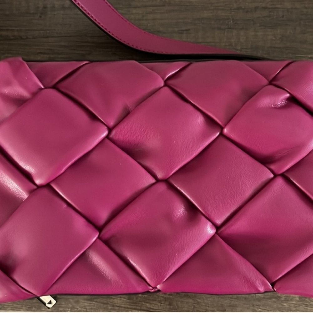 EUC Guess Zaina Quilted Crossbody in Boysenberry - Picture 4 of 7